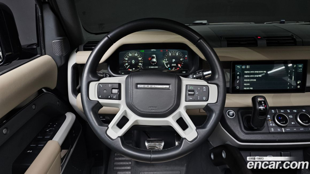 Land Rover Defender 110 D300 HSE, 2022