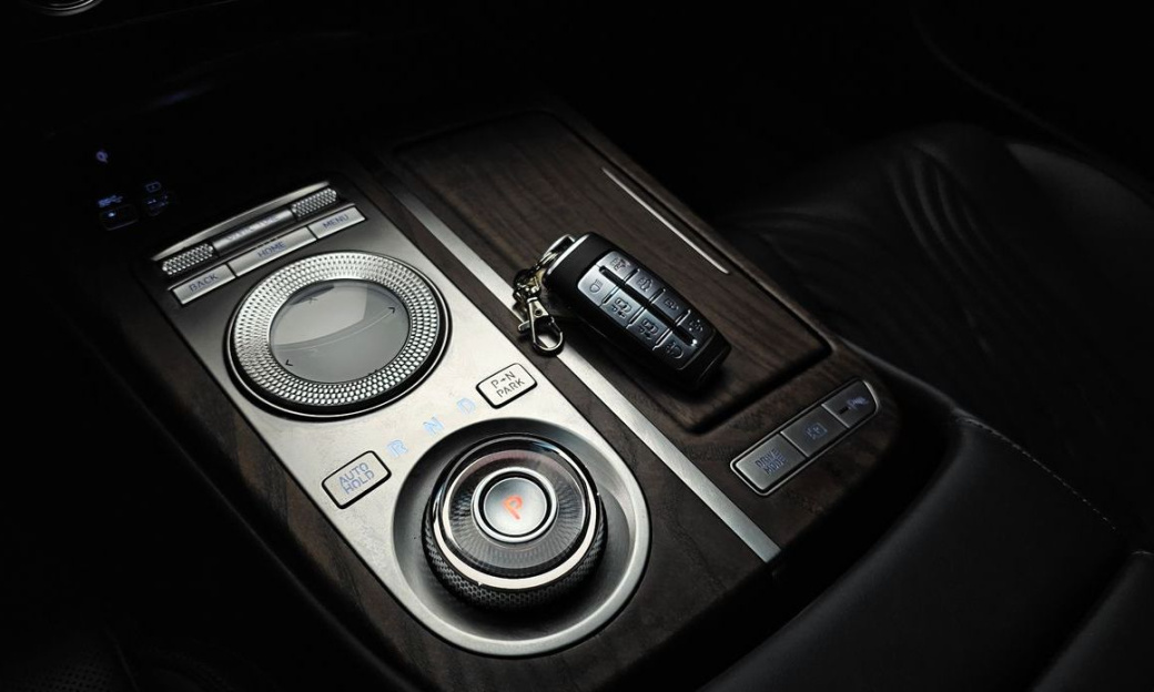 Genesis G80 Gasoline 2.5 Turbo AWD, 2022