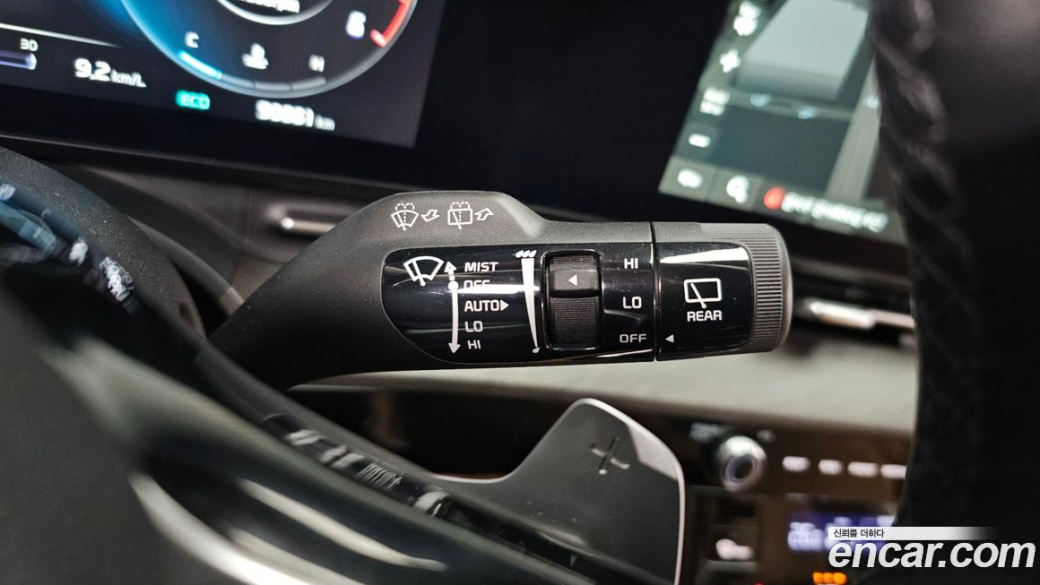 Kia Carnival 9-Seater Signature, 2023