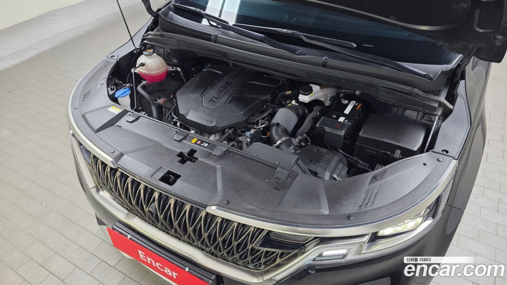 Kia Carnival 9-Seater Signature, 2023