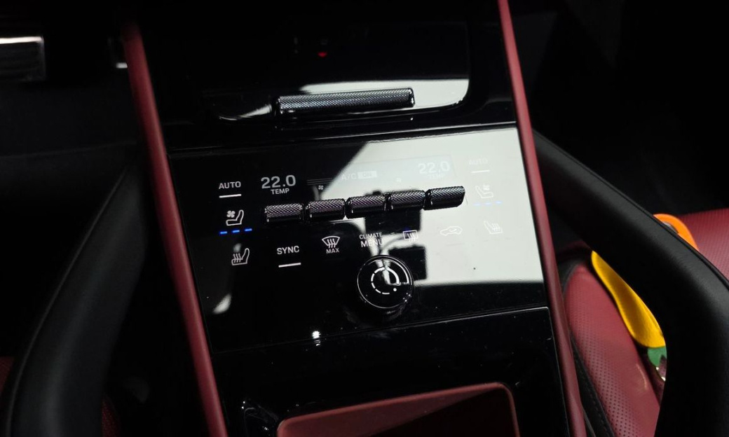 Porsche Cayenne 3.0, 2024