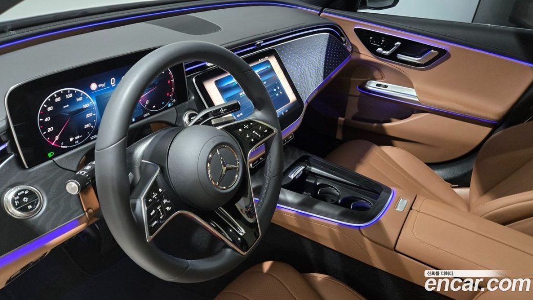Mercedes-Benz E-Class E220d 4MATIC Exclusive, 2025