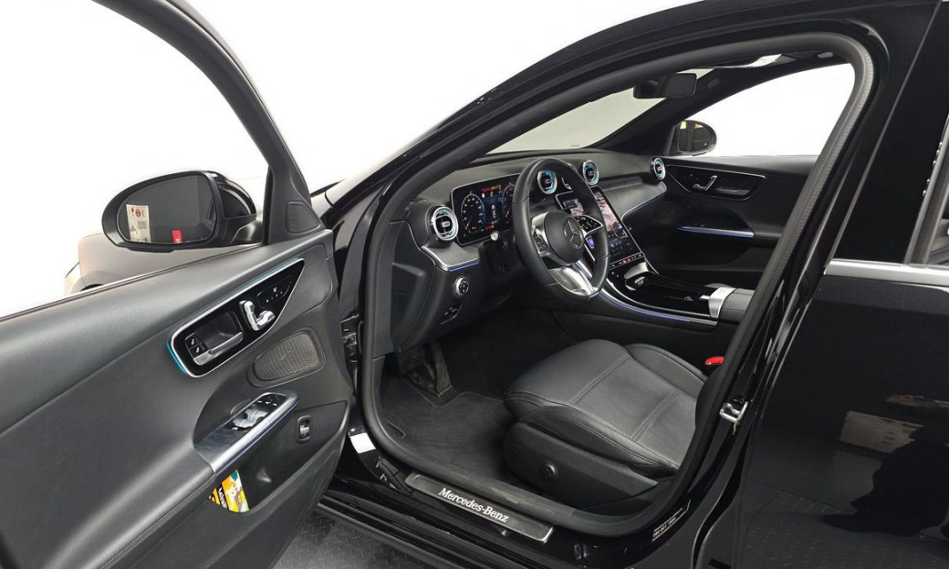 Mercedes-Benz C-Class C300 4MATIC Avantgarde, 2023