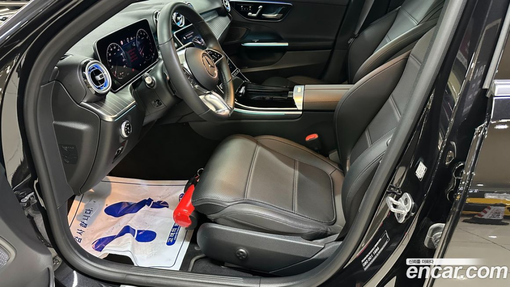 Mercedes-Benz C-Class C200 Avantgarde, 2025