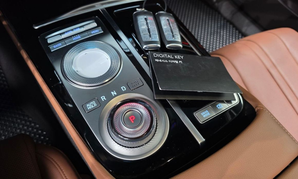 Genesis G80 Gasoline 2.5 Turbo AWD, 2022