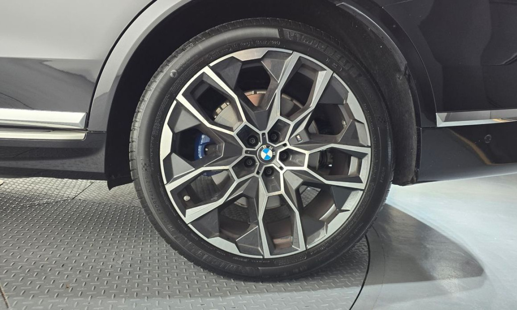 BMW X7 xDrive 40i M Sport 6STR, 2025