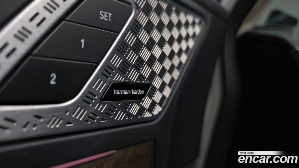 BMW 2-Series 220i Luxury, 2023