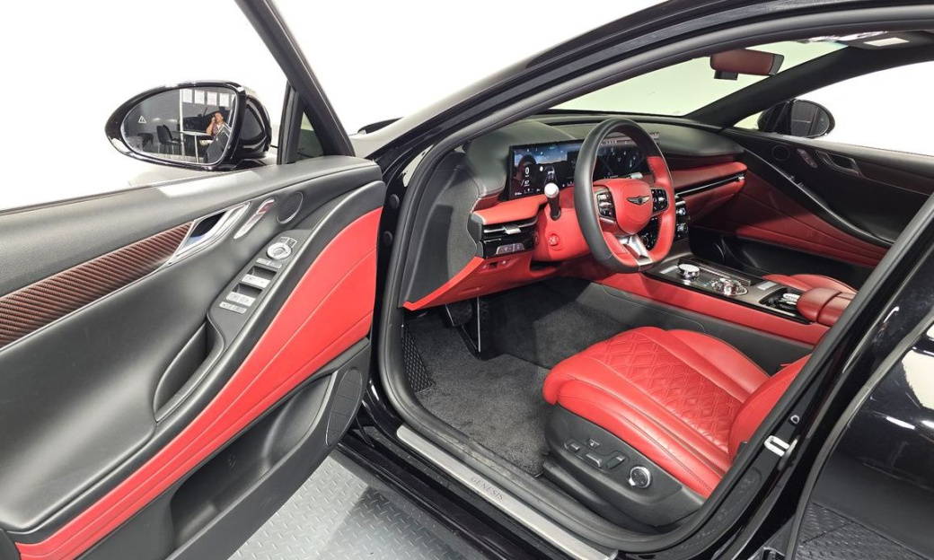 Genesis G80 Gasoline 2.5 Turbo AWD, 2025