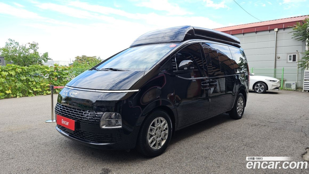Hyundai Staria 2WD Camping Car, 2023