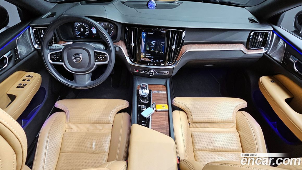 Volvo S60 B5 Inscription, 2022