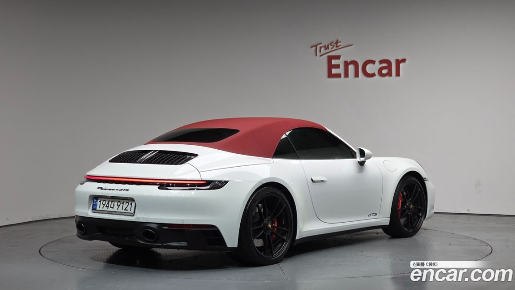 Porsche 911 Carrera 4 GTS Cabriolet, 2022