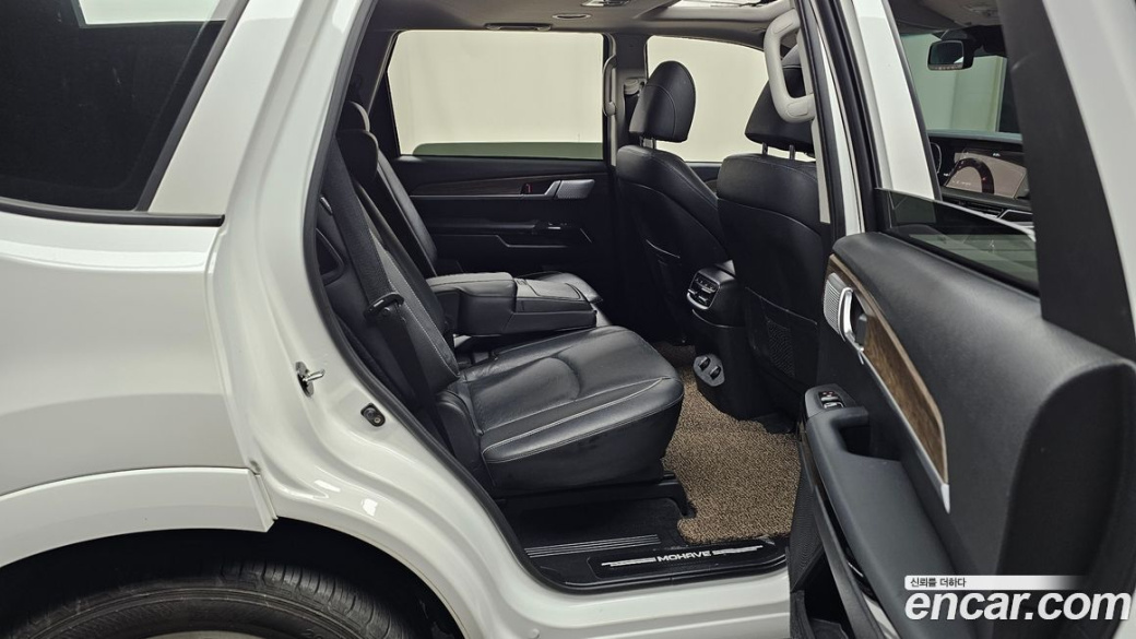 Kia Mohave Diesel 3.0 4WD 7-Seater, 2022