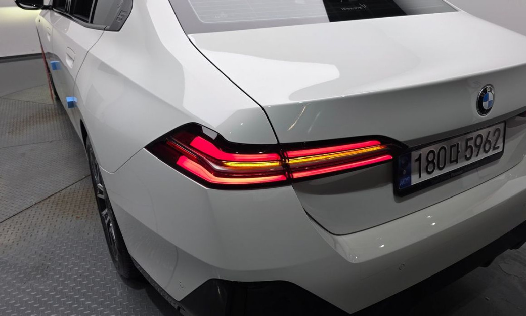 BMW 5-Series 520i M Sport, 2024