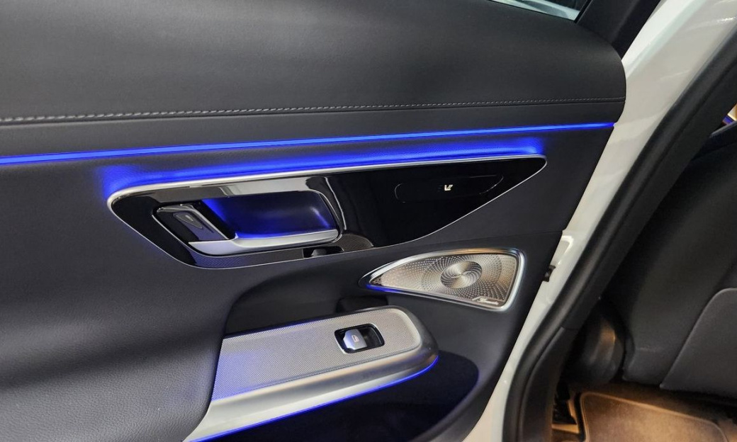 Mercedes-Benz E-Class E300 4MATIC Exclusive, 2024