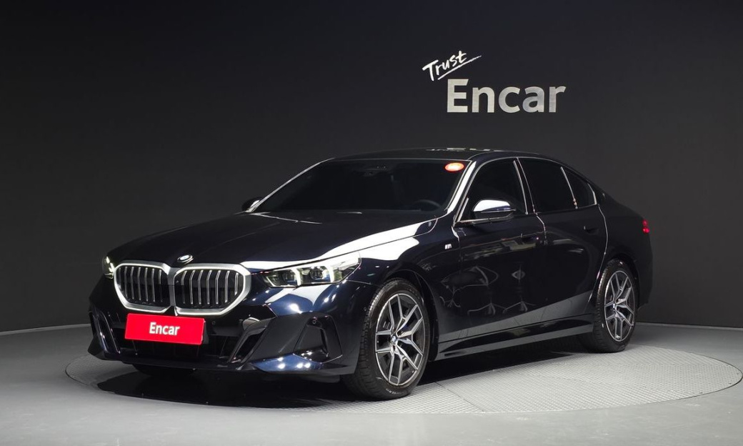 BMW 5-Series 520i M Sport, 2024