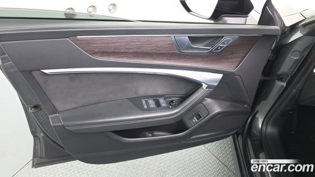 Audi A7 55 TFSI Quattro Premium, 2022