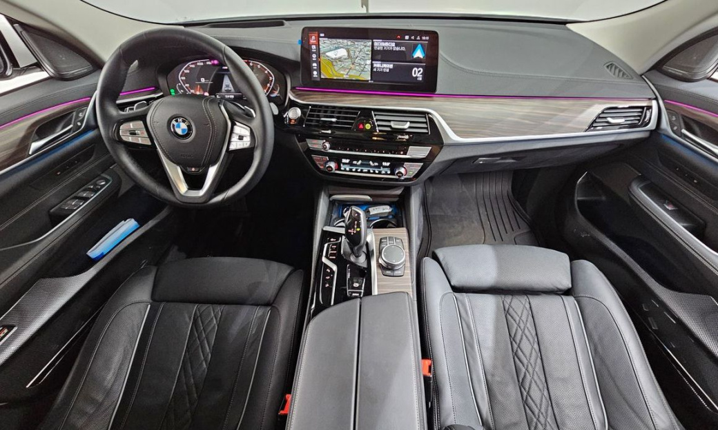BMW Gran Turismo 630i xDrive Luxury, 2023