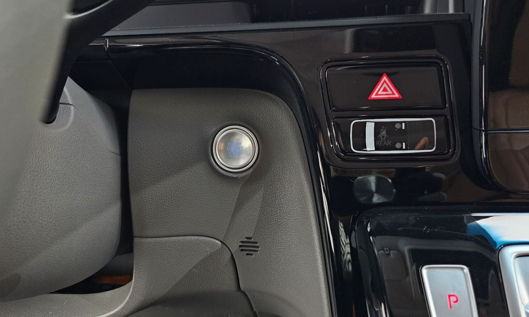 Hyundai Staria 2WD Camping Car, 2024