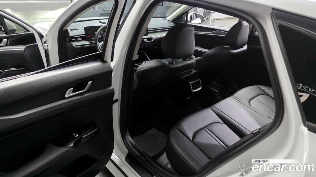 Kia K5 2.0, 2024