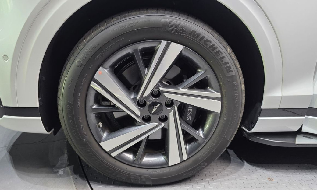 Genesis GV70 2.5T Gasoline 2WD, 2025