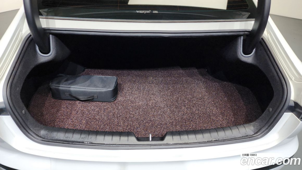 Hyundai Grandeur 2,5 Gasoline 2WD, 2023