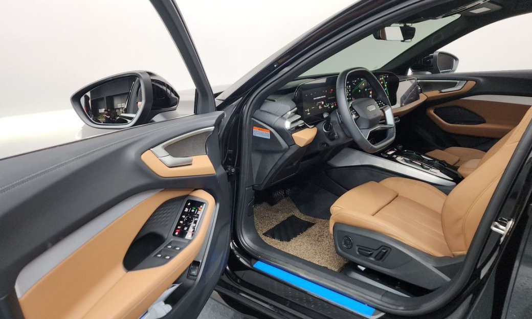 Audi A5 40 TFSI Quattro S Line, 2025