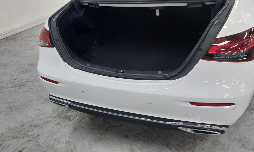 Mercedes-Benz E-Class E220d 4MATIC Exclusive, 2022
