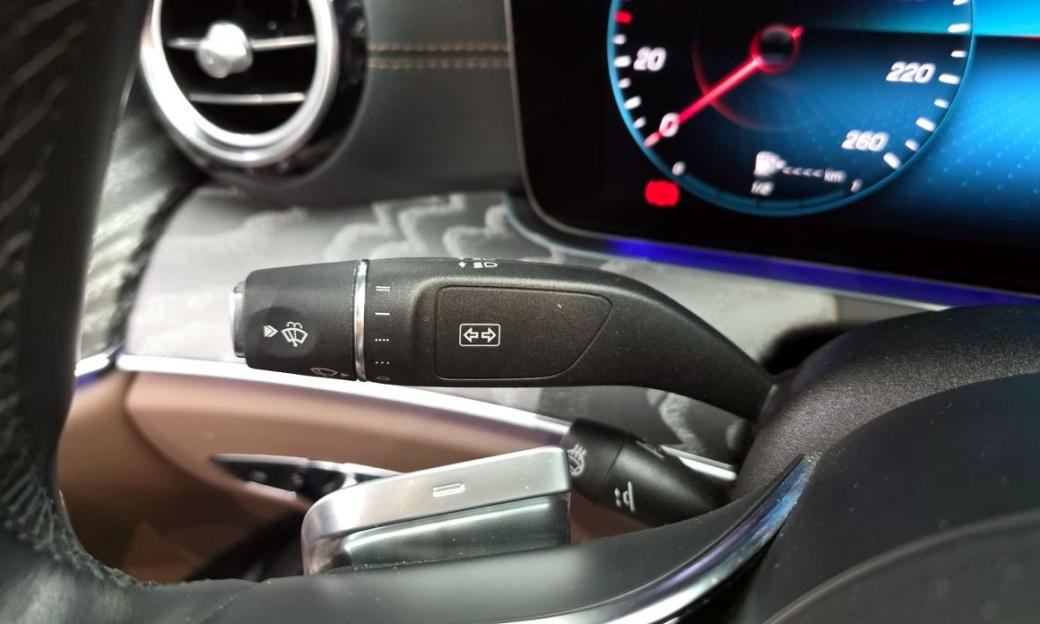 Mercedes-Benz E-Class E350 4MATIC Exclusive, 2023
