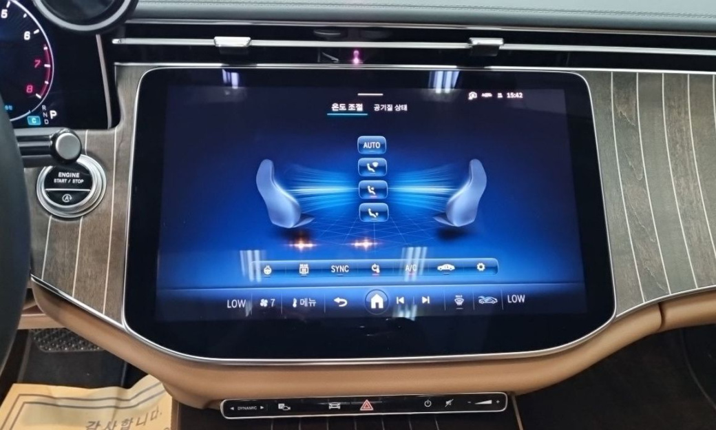 Mercedes-Benz E-Class E300 4MATIC Exclusive, 2024