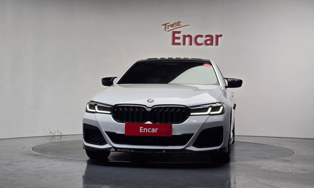 BMW 5-Series 530i M Sport Package, 2022