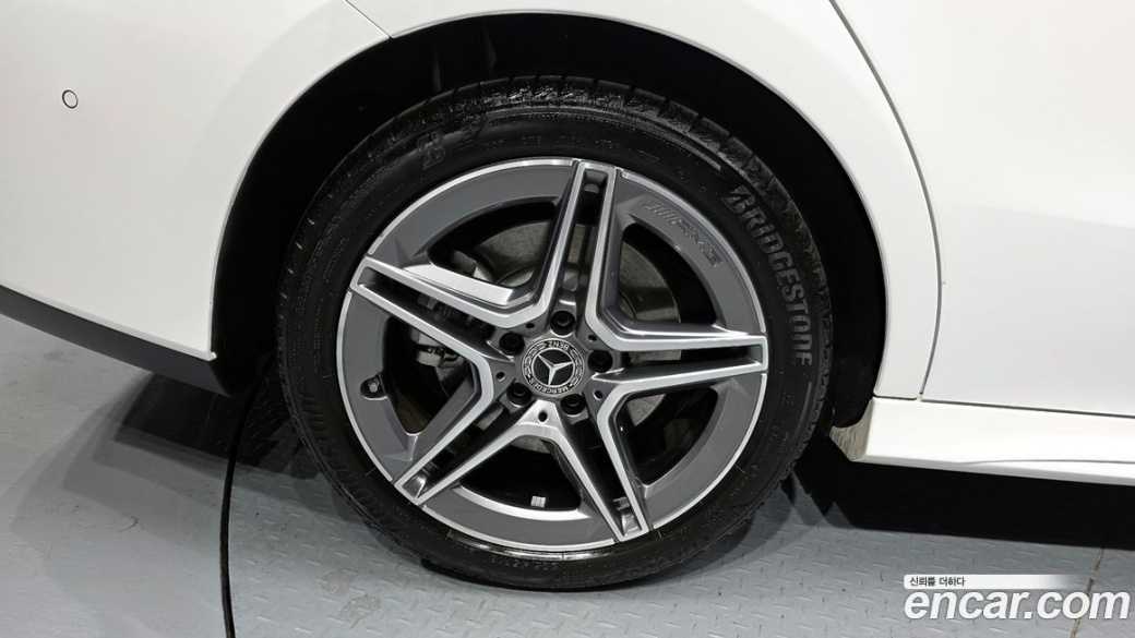 Mercedes-Benz CLA-Class CLA250 4MATIC, 2025