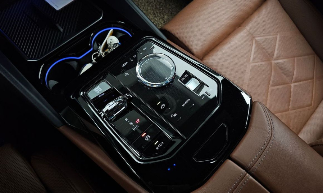 BMW 5-Series 530i xDrive M Sport, 2024