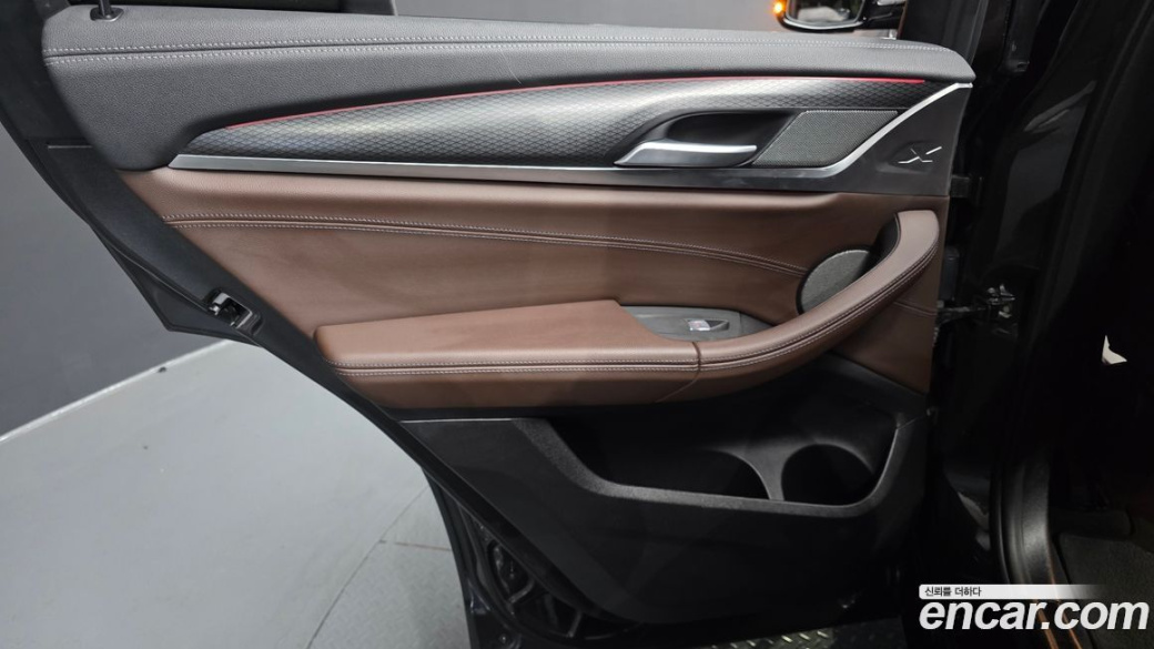 BMW X4 xDrive20i M Sports Pro, 2023