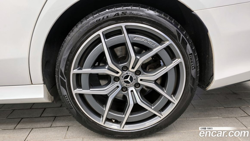 Mercedes-Benz E-Class E220d 4MATIC AMG Line, 2023