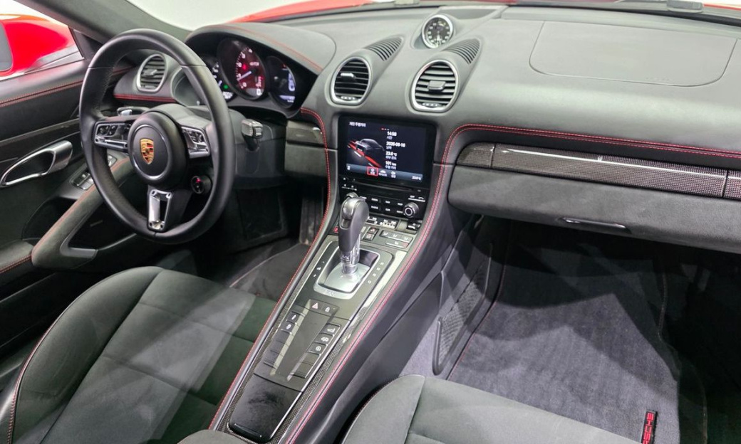 Porsche 718 4.0 GTS, 2024