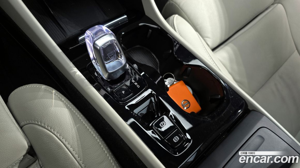 Volvo XC40 B4 Ultimate Bright, 2023