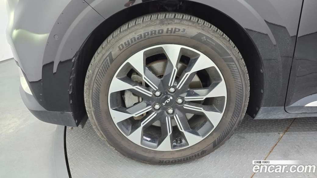 Kia Carnival 9-Seater Signature, 2023