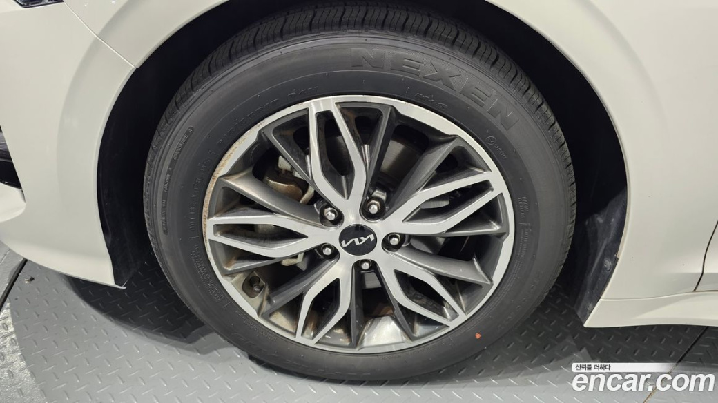 Kia K5 2.0, 2023