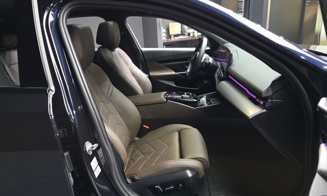 BMW 5-Series 520i M Sport, 2024