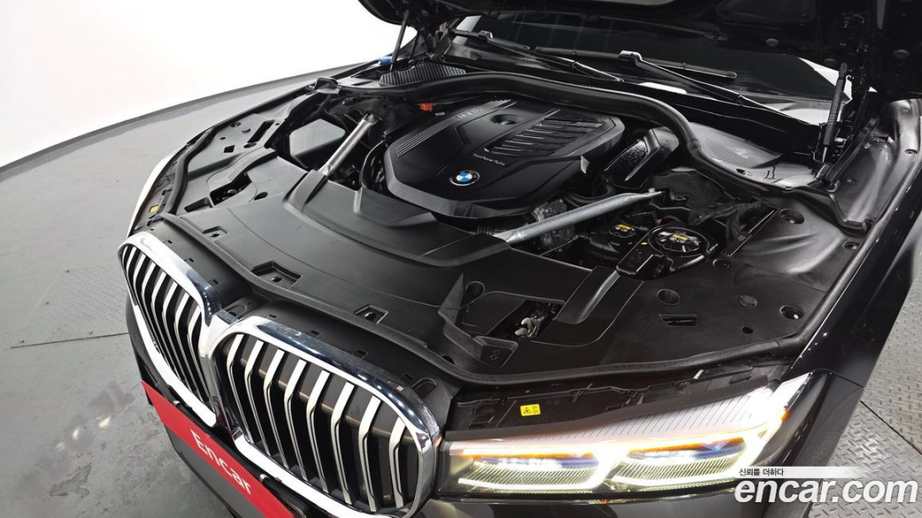 BMW 7-Series 740i M Sport, 2022