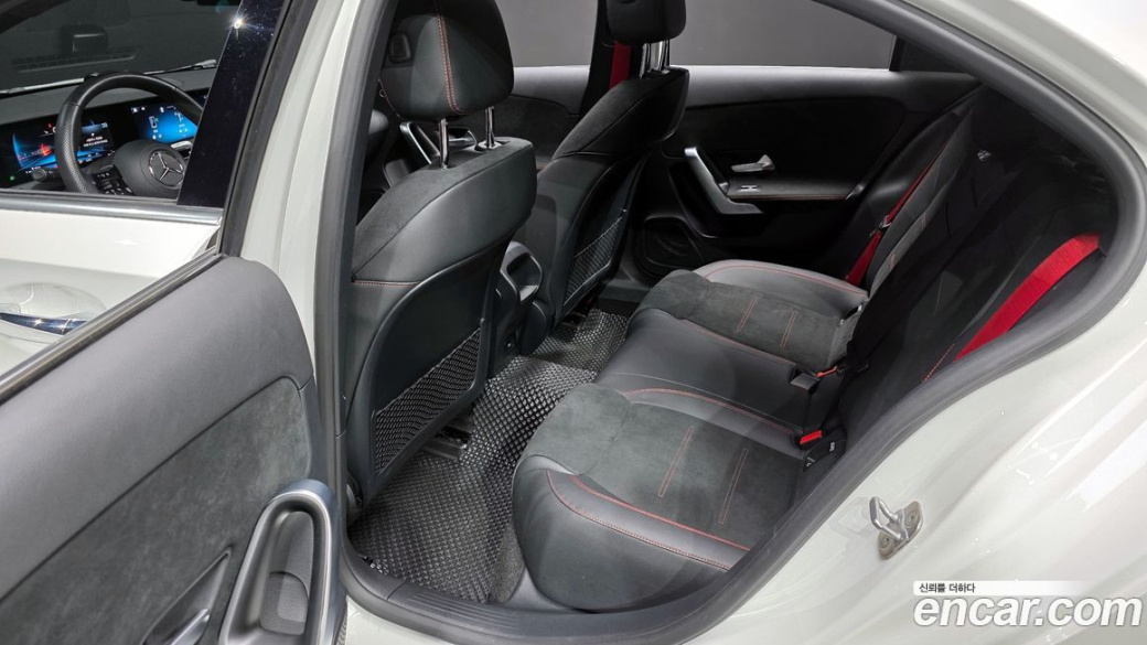 Mercedes-Benz A-Class AMG A35 4MATIC Sedan, 2024