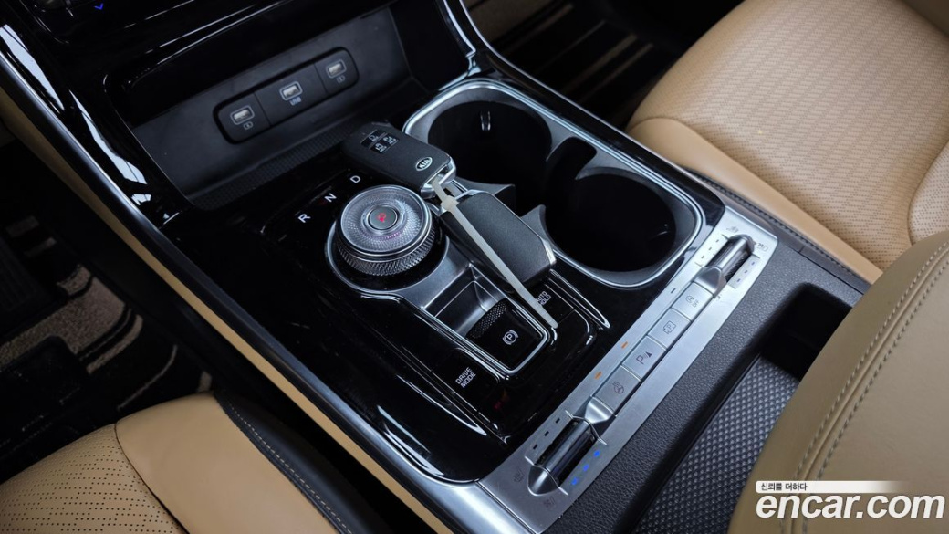 Kia Carnival 7-Seater Signature, 2021
