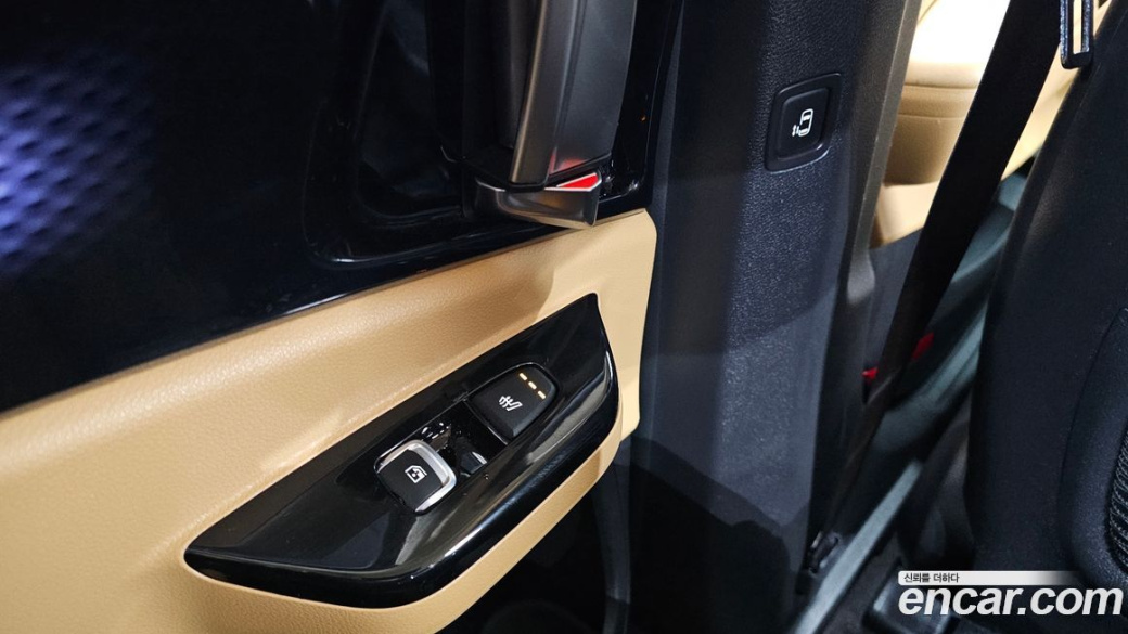 Kia Carnival 9-Seater Signature, 2023