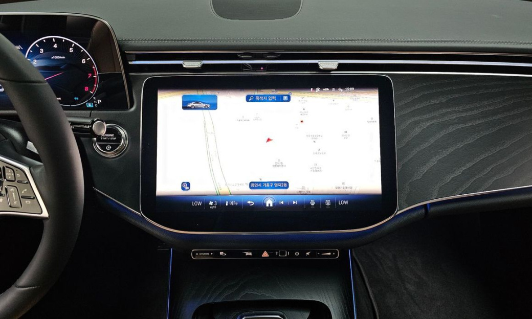 Mercedes-Benz E-Class E200 Avantgarde, 2025