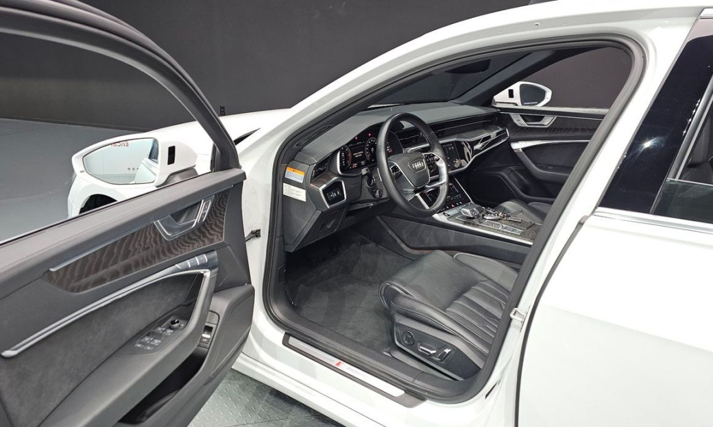 Audi A6 40 TDI Premium, 2022
