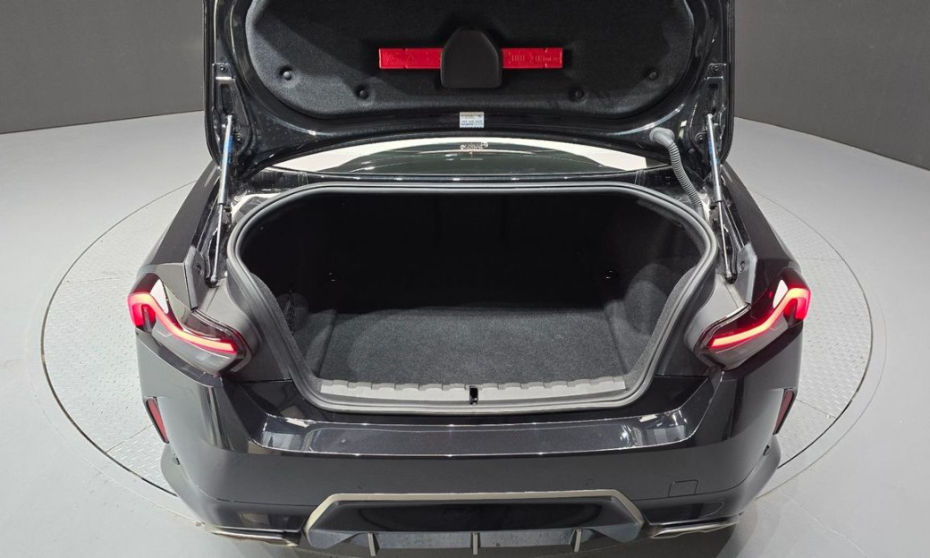 BMW 2-Series M240i xDrive Coupe, 2024
