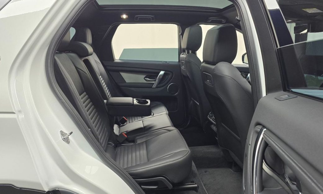 Land Rover Discovery Sport P250 Dynamic SE, 2025