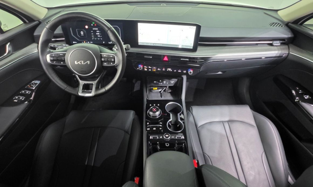 Kia K5 2.0, 2024