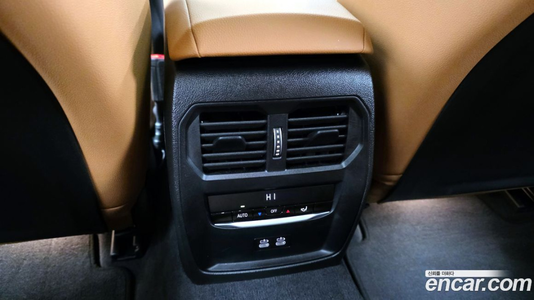 BMW 3-Series 320i M Sport, 2024
