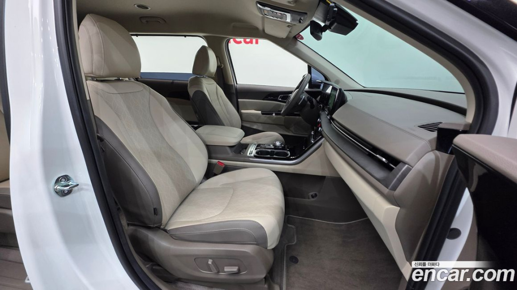 Kia Carnival 9-Seater Noblesse, 2023